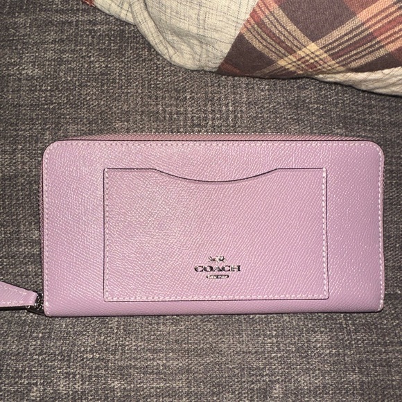 Coach Lavender Zip Around Wallet - Picture 1 of 5
